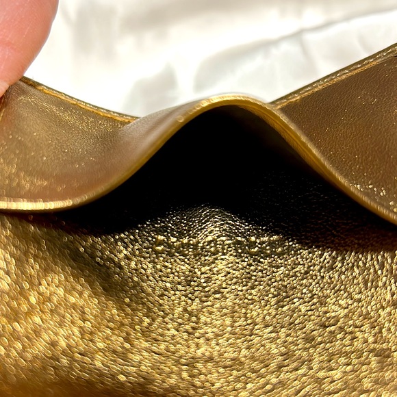 Gucci Coated Canvas Gold Leather Key Holder - Picture 11 of 11